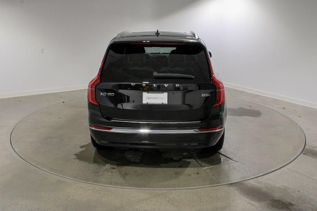 Used 2026 Volvo XC90 B5 Plus w/ Protection Package Premier AWD/4WD image 4