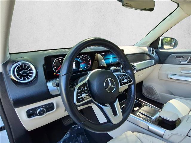 Used 2022 Mercedes-Benz GLB 250 image 10