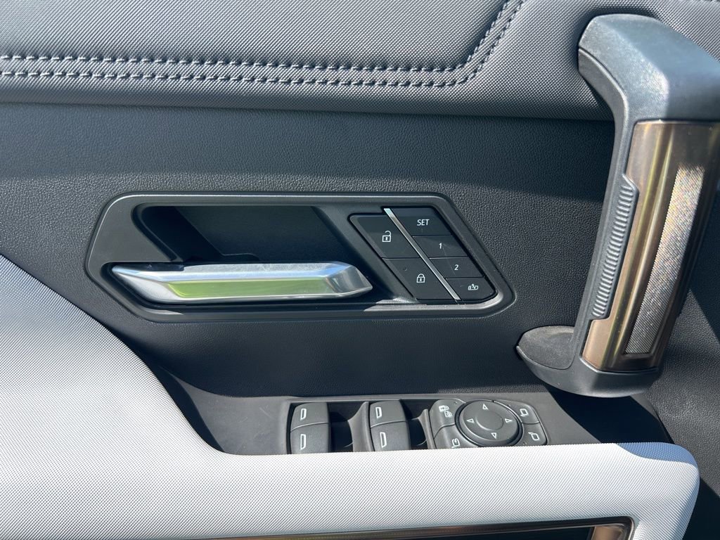 Used 2024 GMC Hummer EV 3X w/ Omega Edition image 28