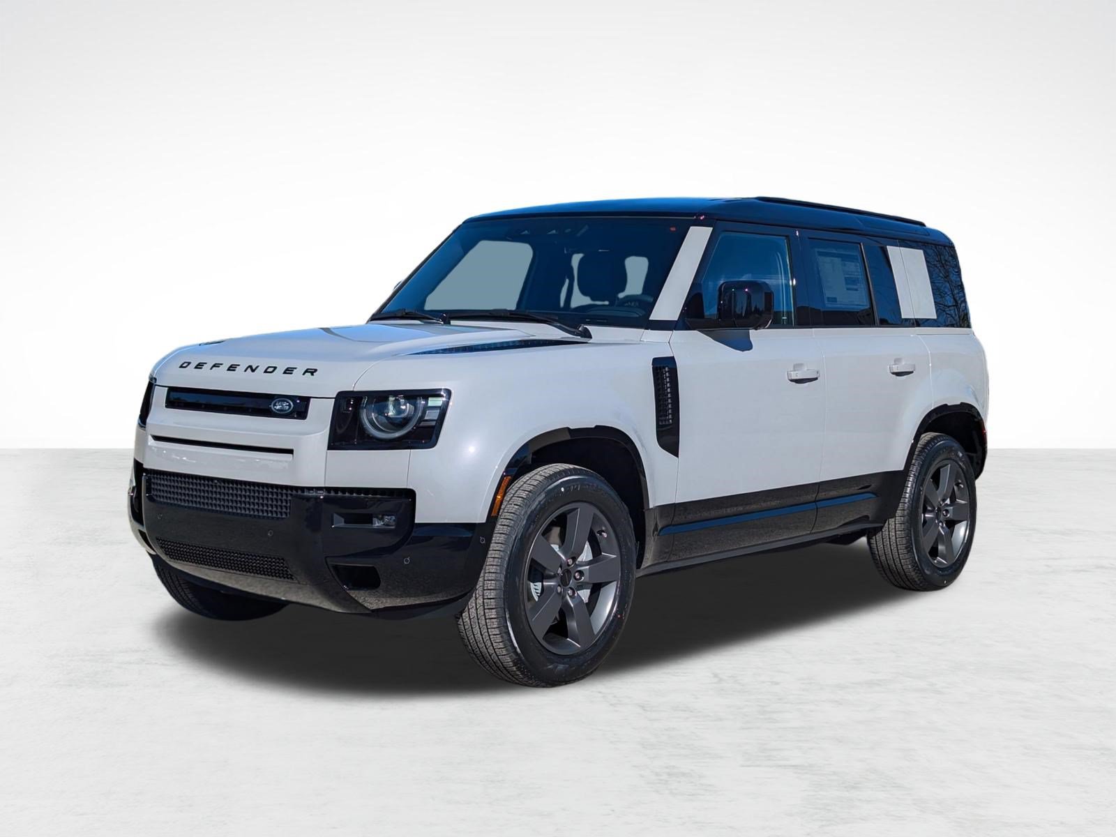 Used 2026 Land Rover Defender 110 X-Dynamic SE AWD/4WD image 1