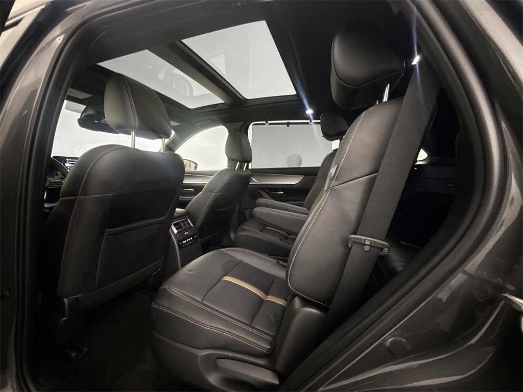 Used 2025 MAZDA CX-90 3.3 Turbo w/ Premium Plus Pkg image 23