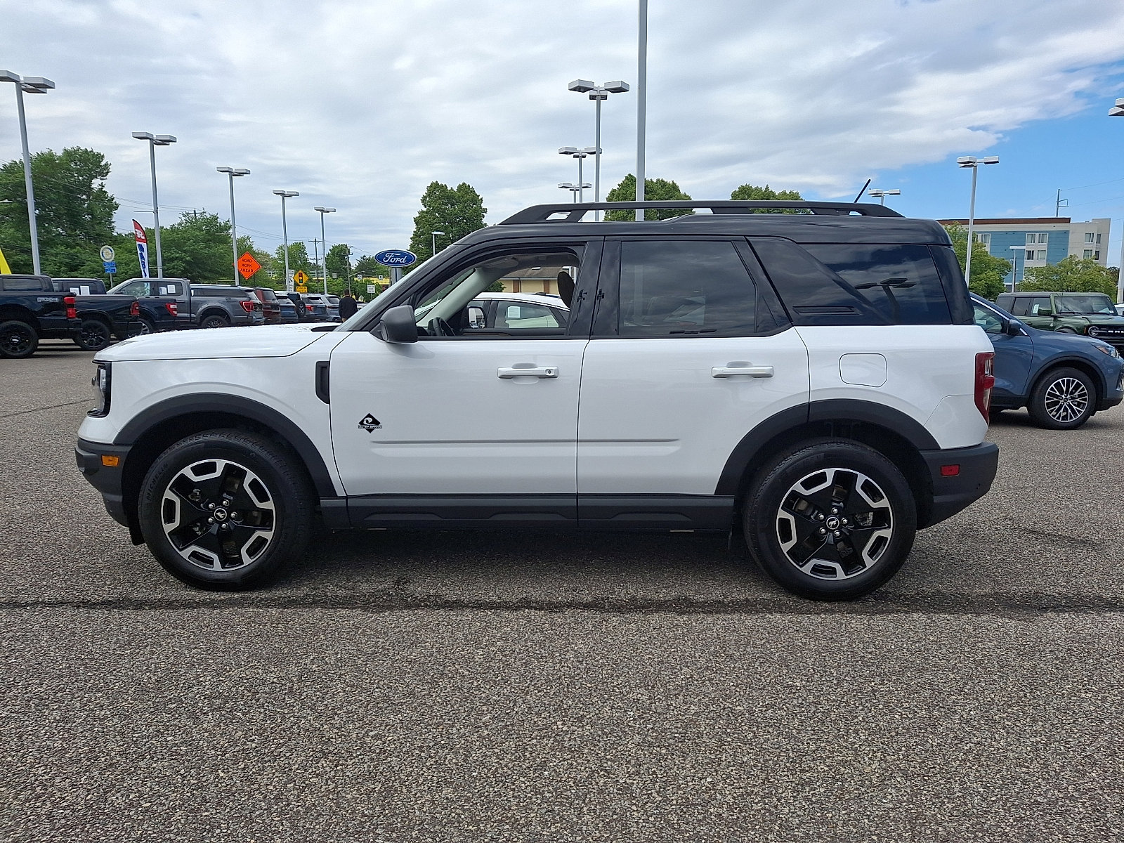 Certified 2022 Ford Bronco Sport Outer Banks w/ Tech Package AWD/4WD image 6