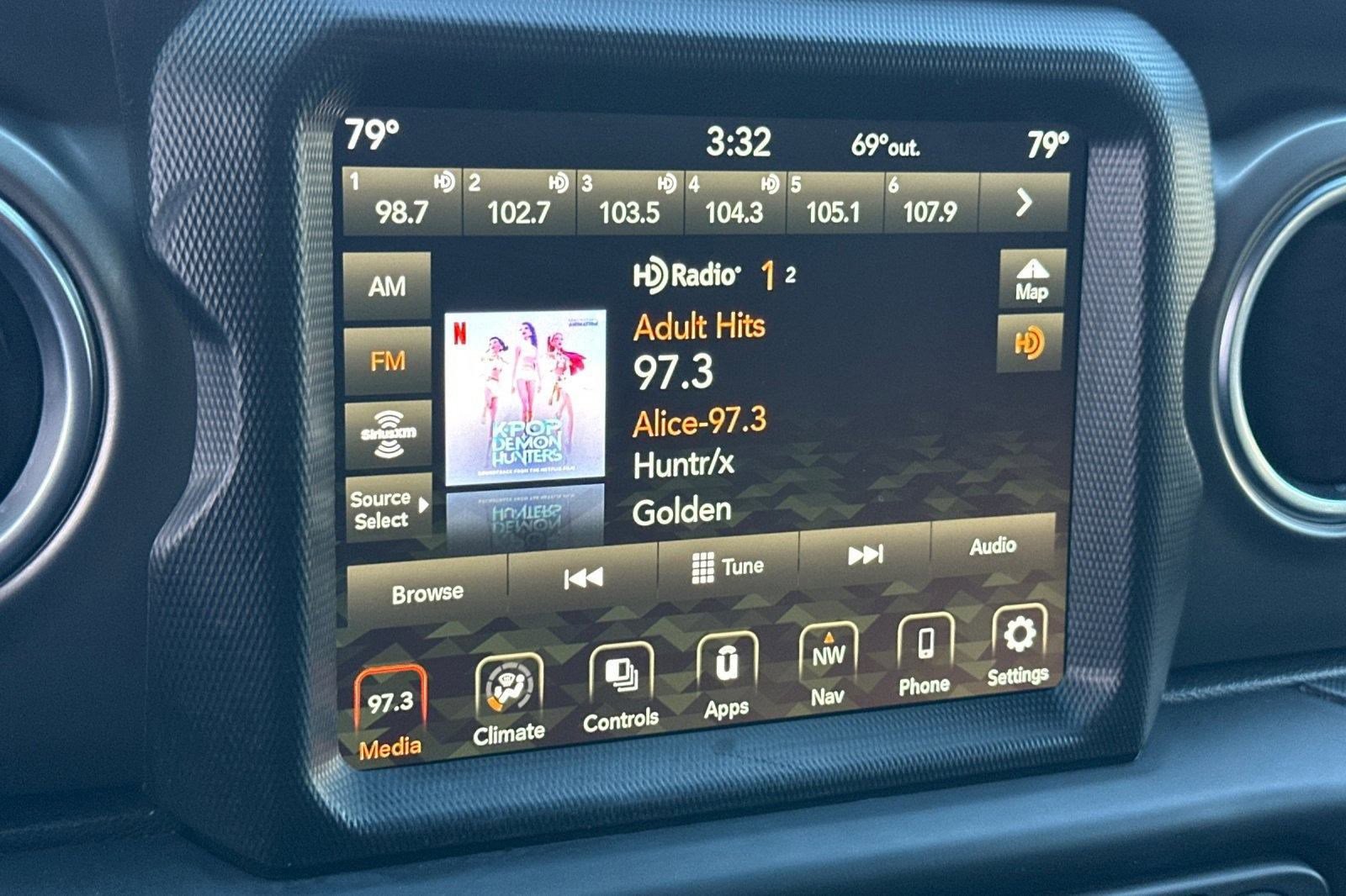 Used 2022 Jeep Wrangler Unlimited Rubicon 4xe image 22