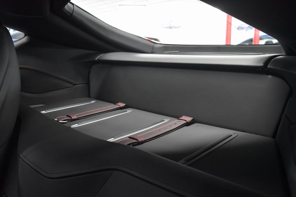 Used 2020 Ferrari 812 Superfast image 18