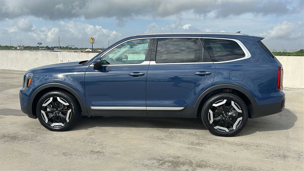 Used 2025 Kia Telluride S AWD/4WD image 10