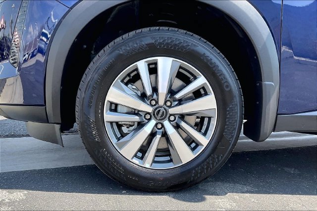 New 2026 Nissan Pathfinder SL FWD image 9