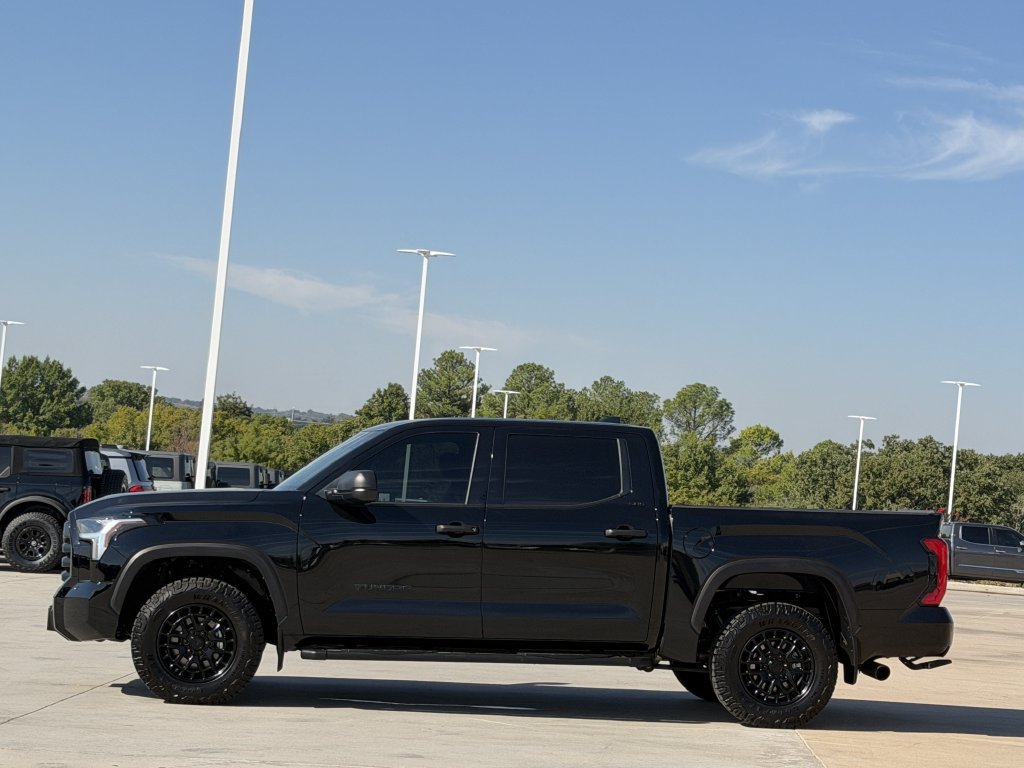Used 2026 Toyota Tundra SR5 AWD/4WD image 3
