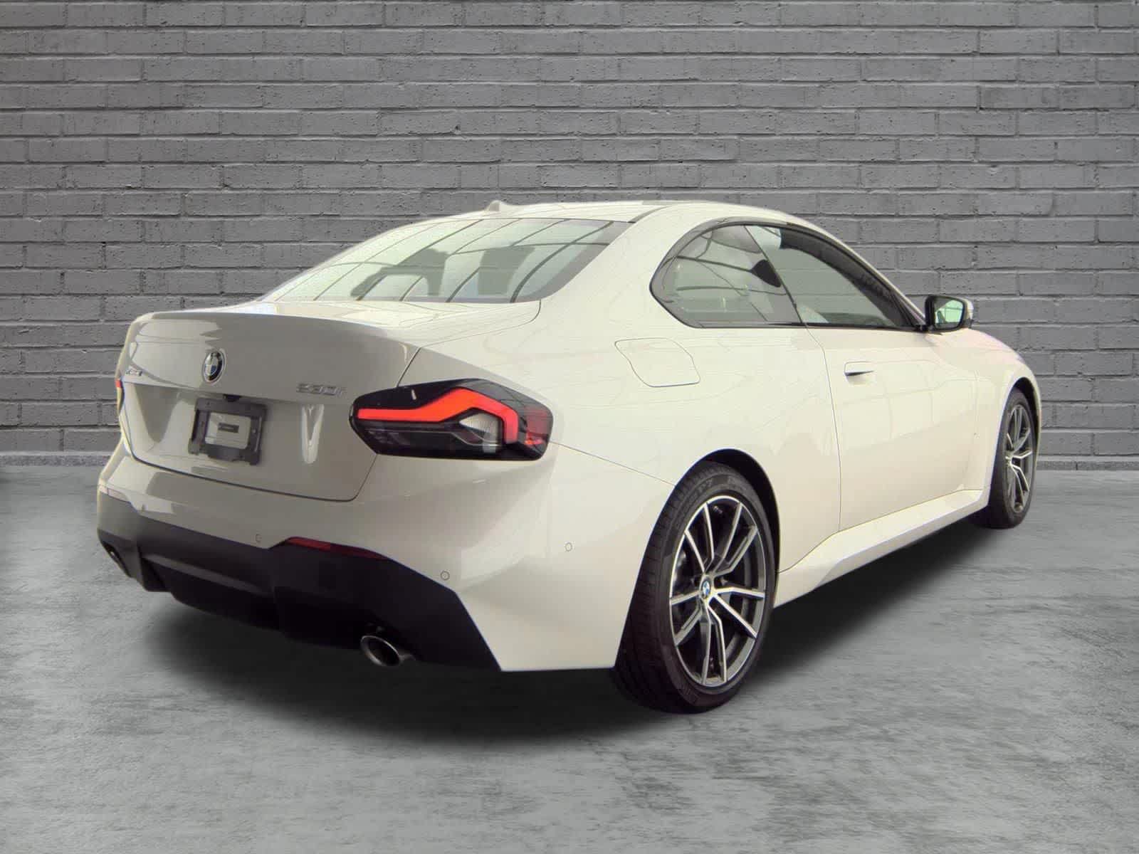 Used 2025 BMW 230i xDrive Coupe w/ Premium Package AWD/4WD image 7