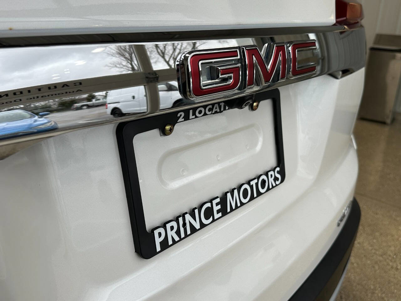 Used 2021 GMC Acadia SLT image 12