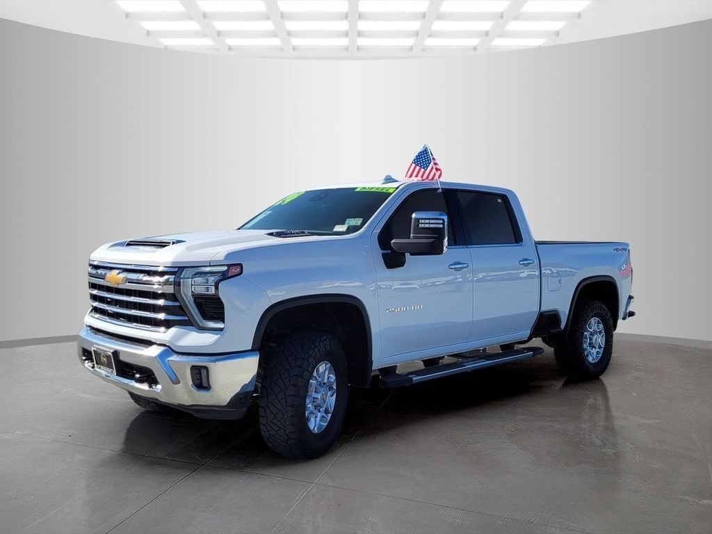Used 2024 Chevrolet Silverado 2500 LTZ AWD/4WD image 8