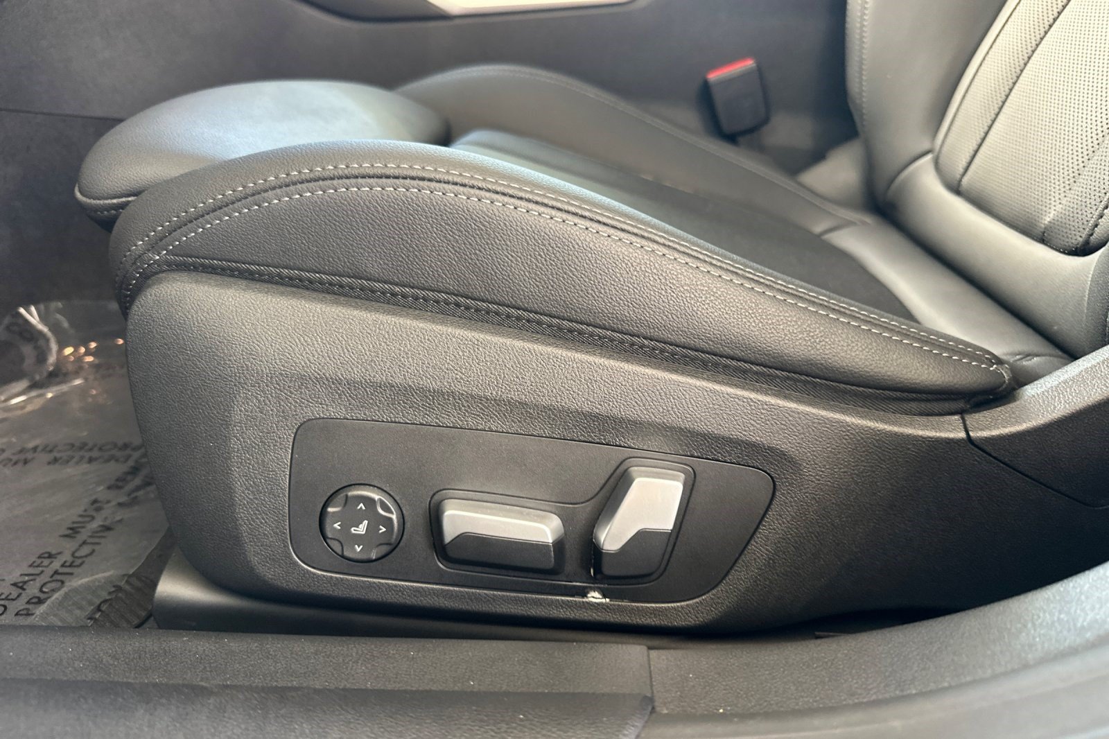 Certified 2023 BMW i4 eDrive40 w/ Premium Package RWD image 14