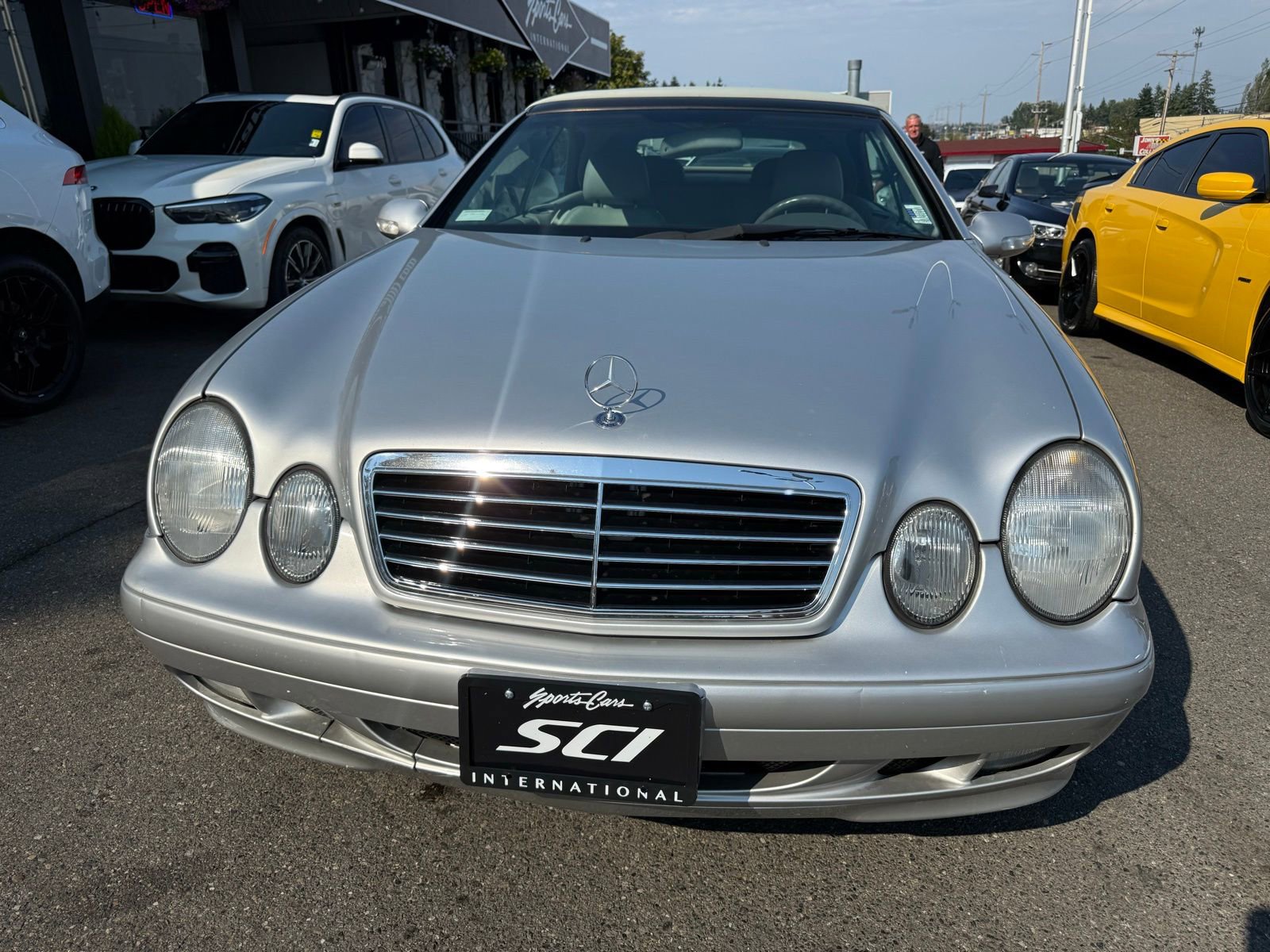 Used 2000 Mercedes-Benz CLK 320 Cabriolet image 2