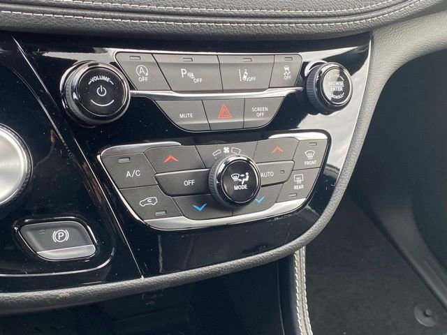 New 2026 Chrysler Pacifica Limited FWD image 24