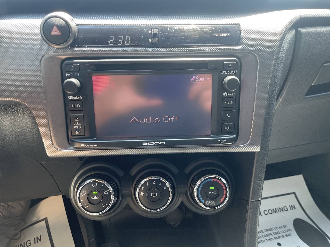 Used 2015 Scion tC FWD image 19