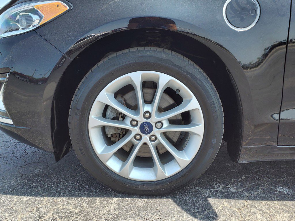 Used 2019 Ford Fusion Energi Titanium image 24