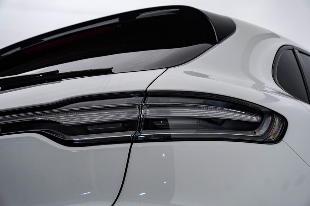 New 2026 Porsche Macan GTS AWD/4WD image 12