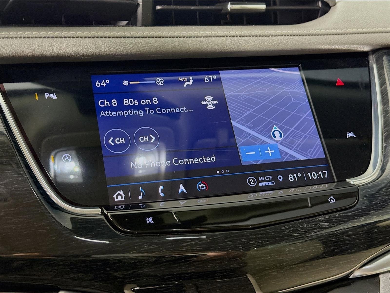 Used 2023 Cadillac XT6 Premium Luxury image 16