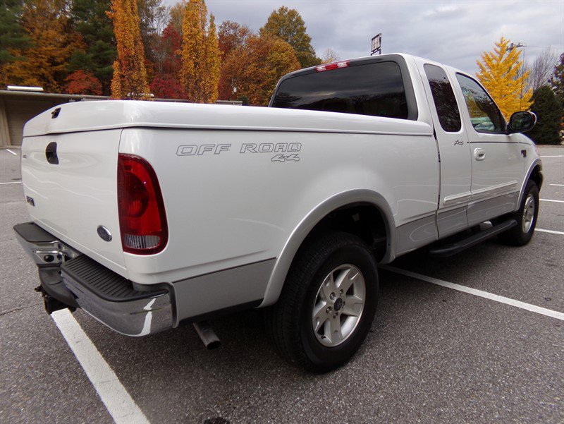 Used 2001 Ford F150 Lariat image 9
