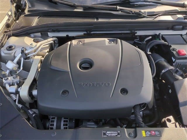 Used 2021 Volvo V60 T5 Cross Country w/ Lounge Package image 26