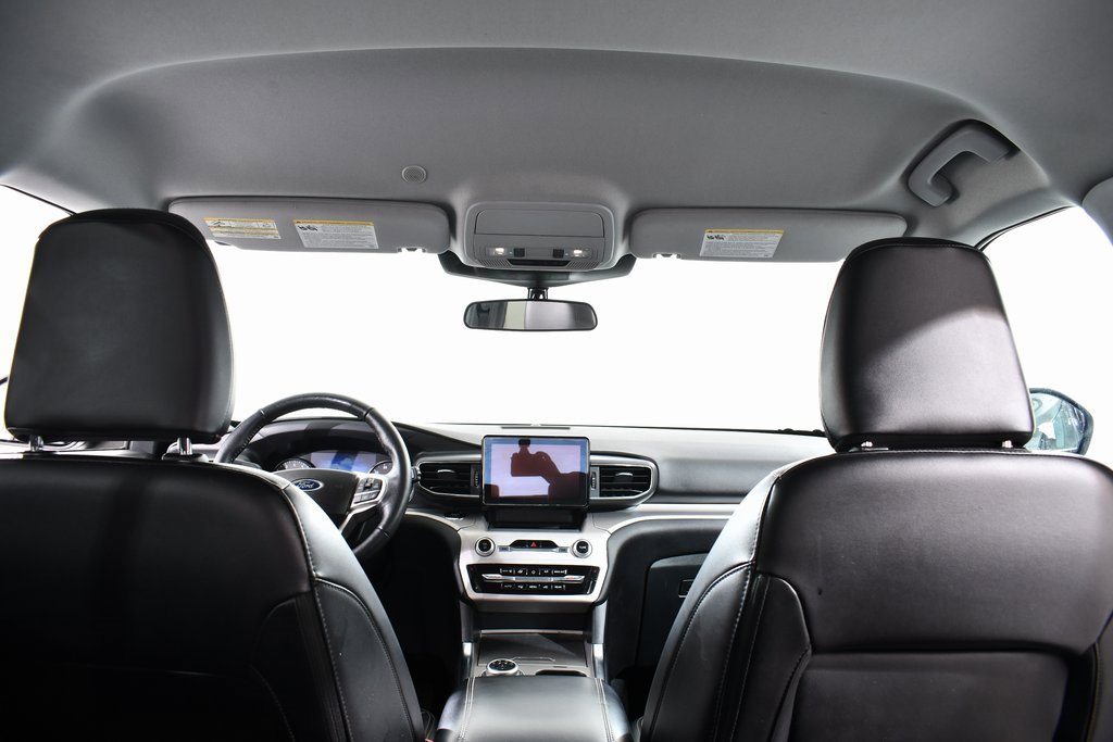 Used 2023 Ford Explorer XLT w/ Equipment Group 202A image 17