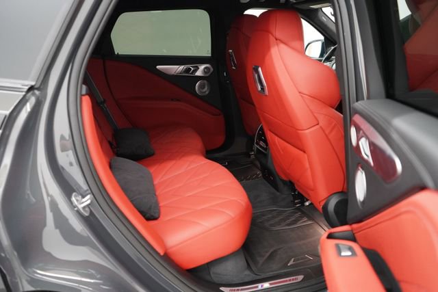 Used 2025 BMW XM image 57