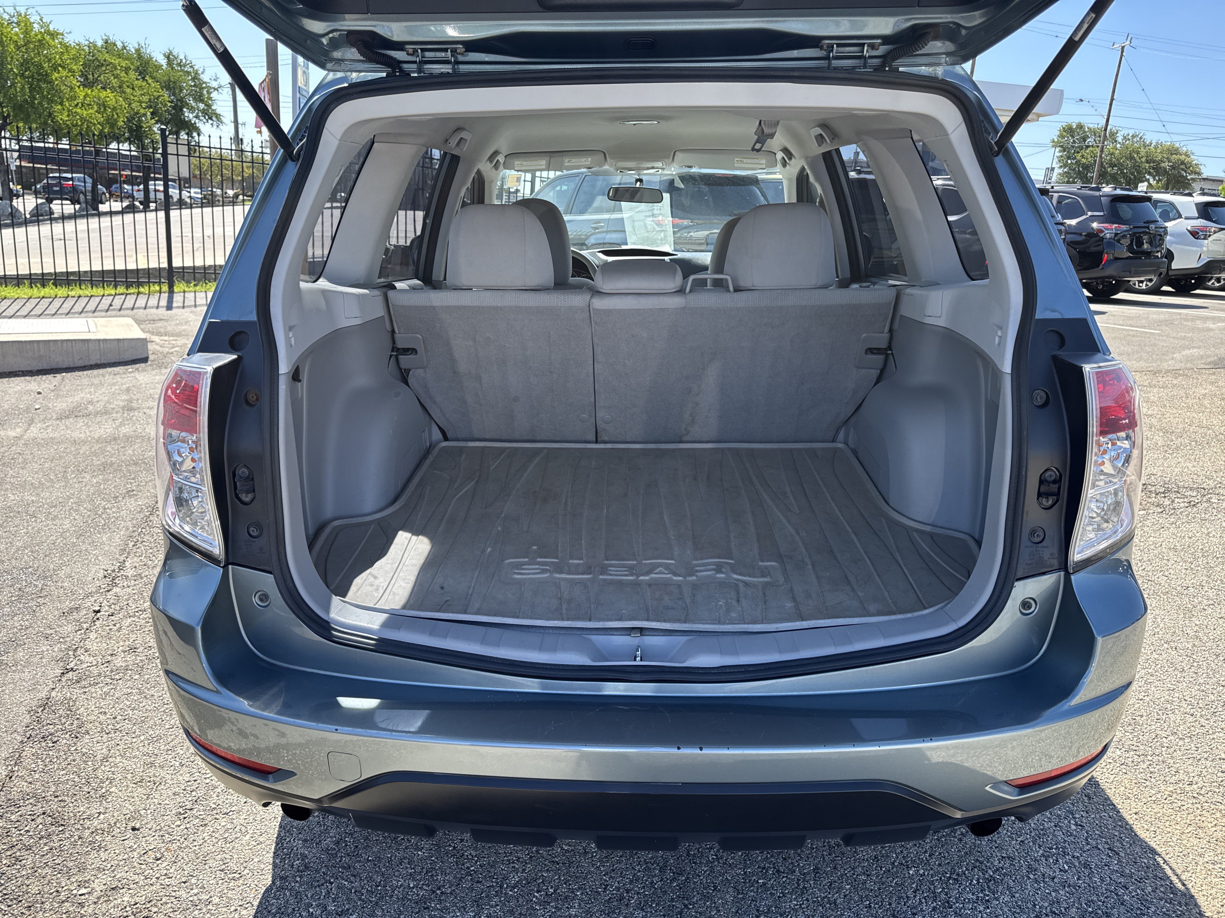 Used 2011 Subaru Forester 2.5X w/ Alloy Wheel Value Pkg AWD/4WD image 24