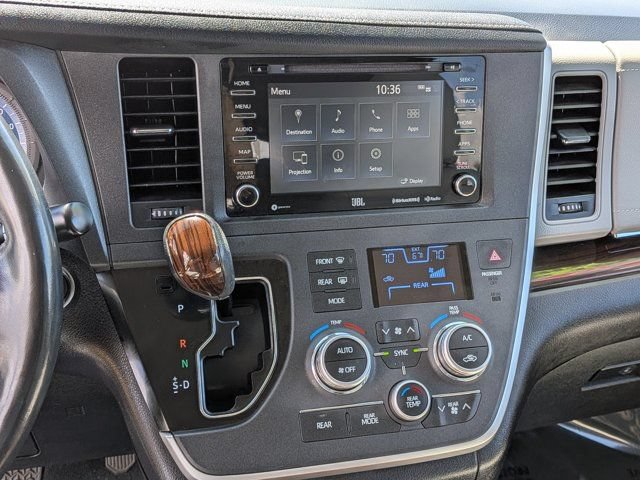 Used 2020 Toyota Sienna Limited w/ Carpet Mat Package FWD image 20