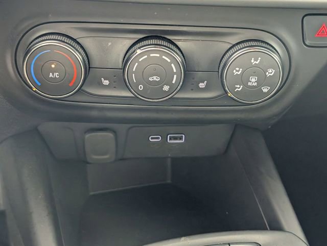 Certified 2024 Chevrolet Trax LS w/ LS Convenience Package FWD image 21