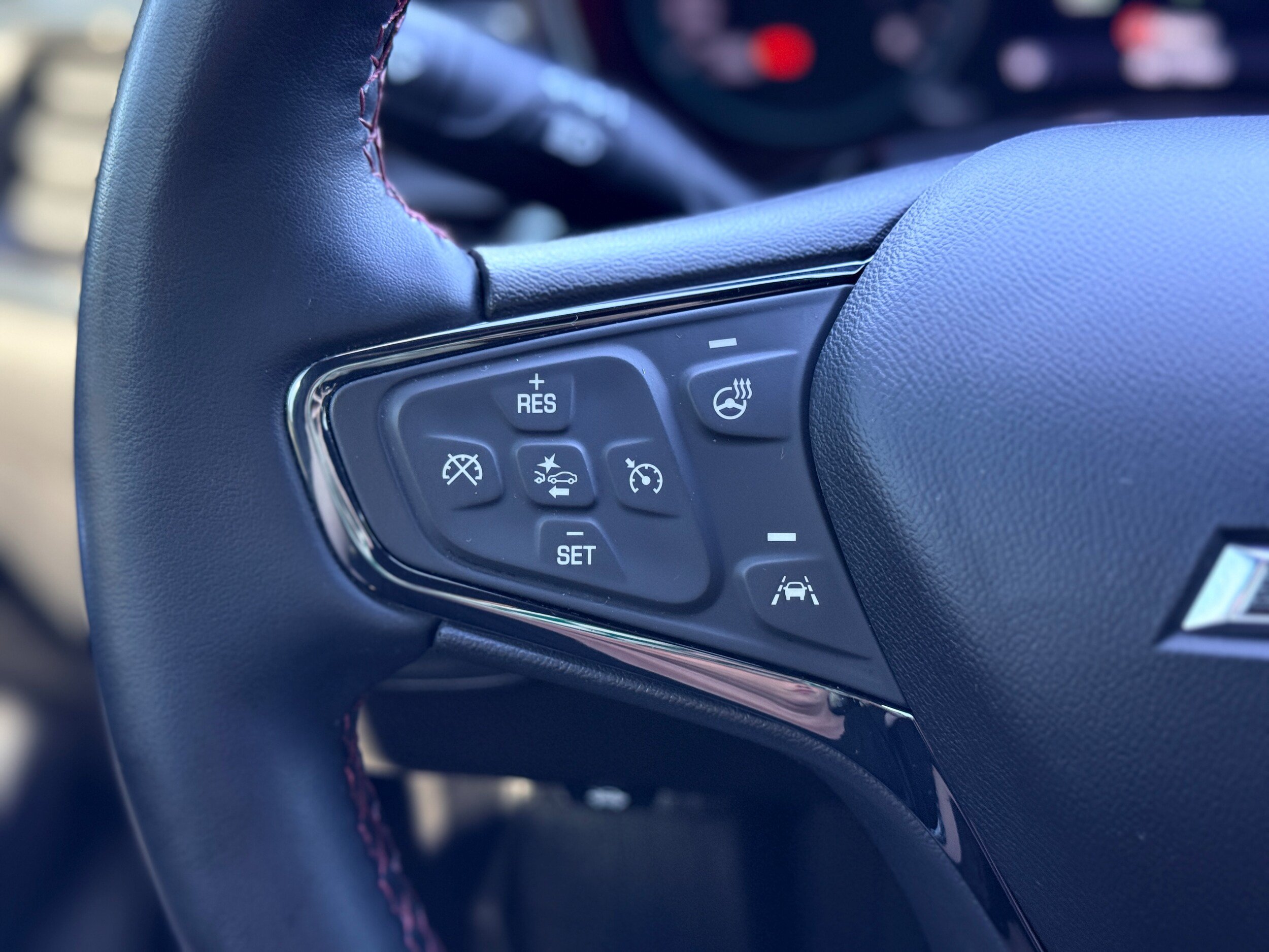 Used 2024 Chevrolet Equinox RS FWD image 15