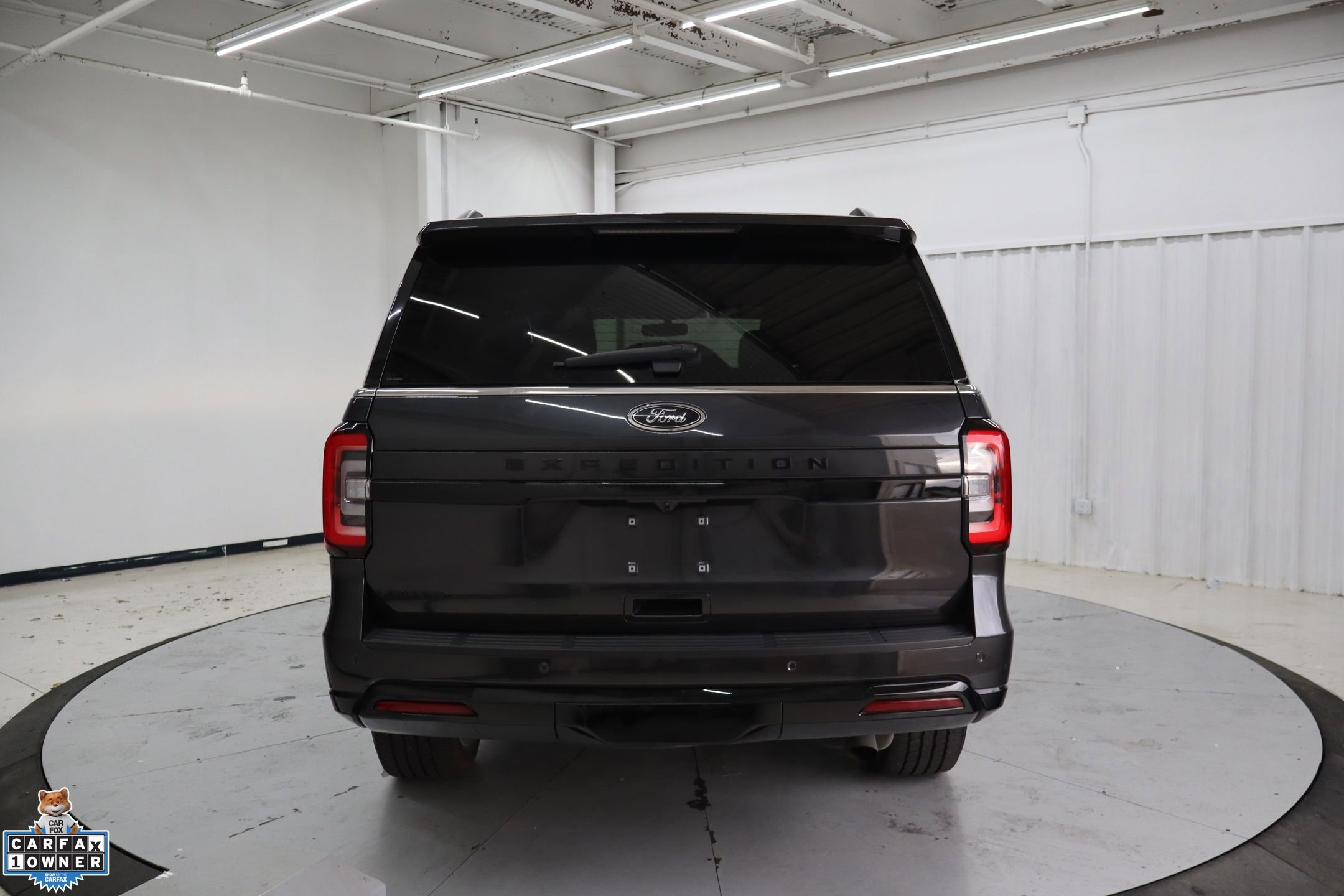 Used 2024 Ford Expedition Limited image 6