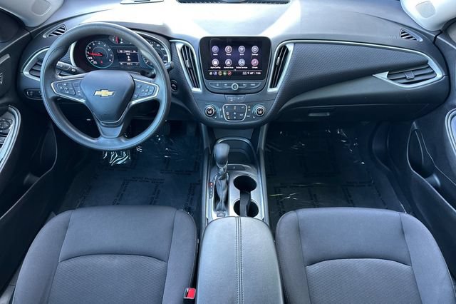 Used 2023 Chevrolet Malibu LT FWD image 15