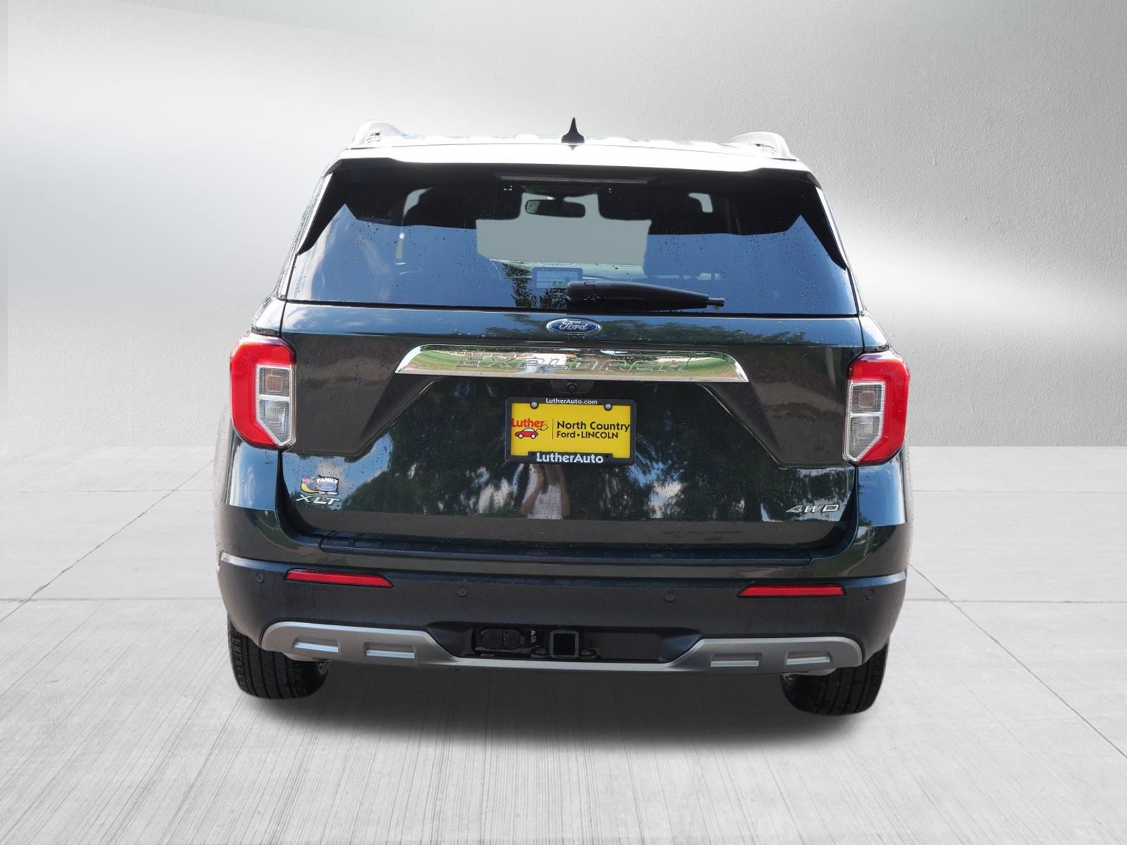 Certified 2024 Ford Explorer XLT w/ Equipment Group 202A AWD/4WD image 6