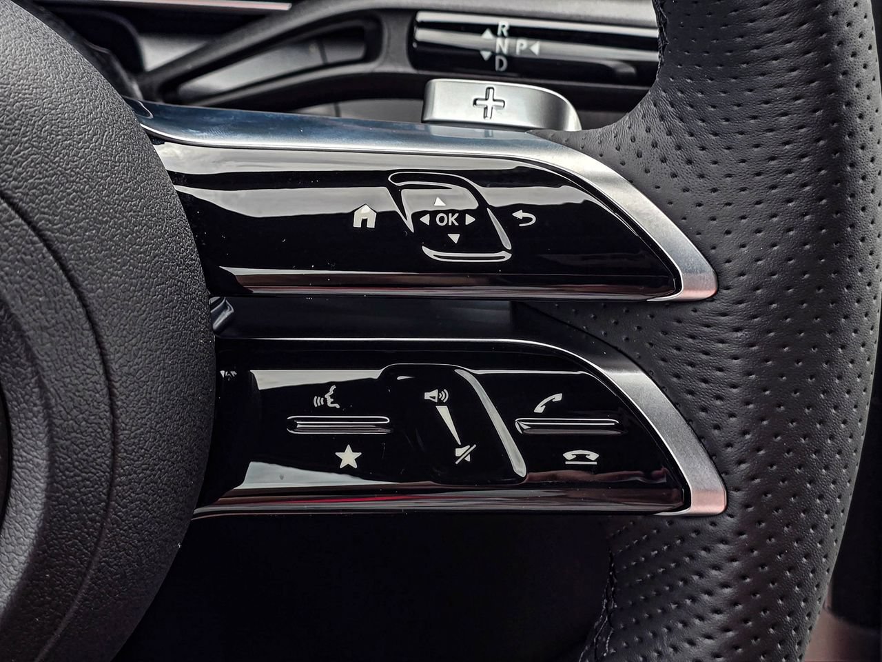 New 2026 Mercedes-Benz GLC 300 4MATIC image 24