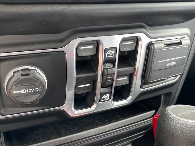 Used 2020 Jeep Gladiator Sport w/ Quick Order Package 24S AWD/4WD image 15