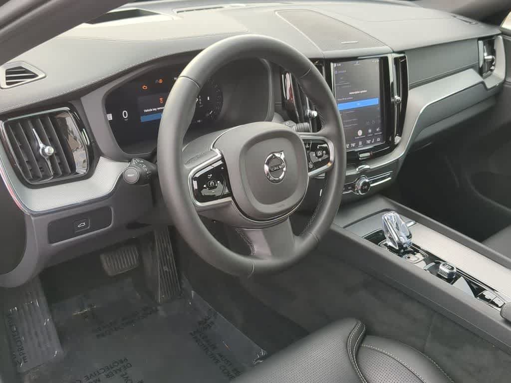 Used 2025 Volvo XC60 B5 Ultra w/ Protection Package Premier AWD/4WD image 2
