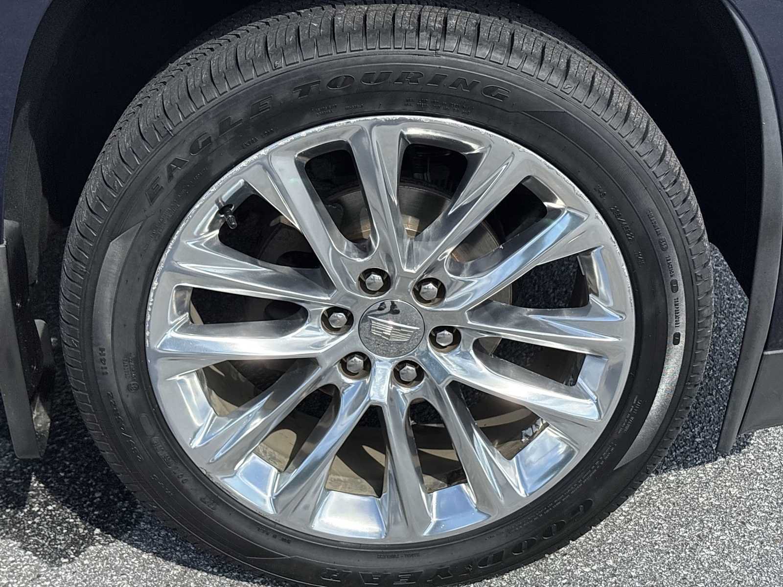 Used 2019 Cadillac Escalade ESV Luxury AWD/4WD image 34