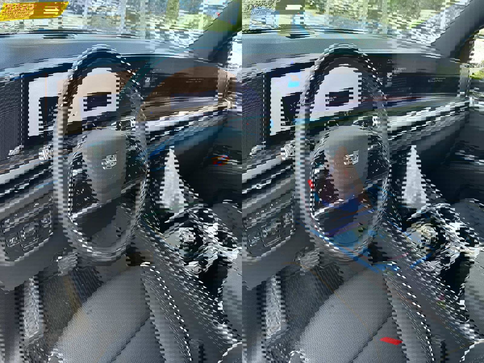 Certified 2025 Cadillac Escalade ESV Premium Luxury image 22