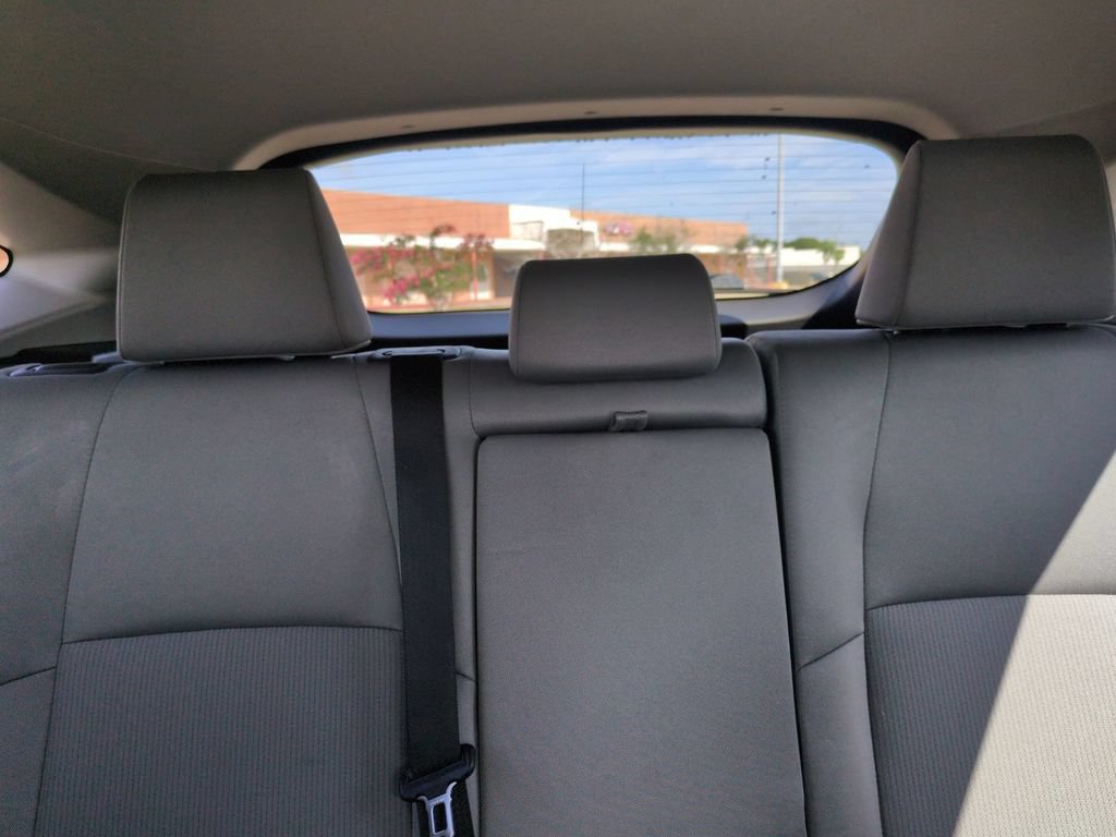 Used 2023 Toyota Venza LE AWD/4WD image 33