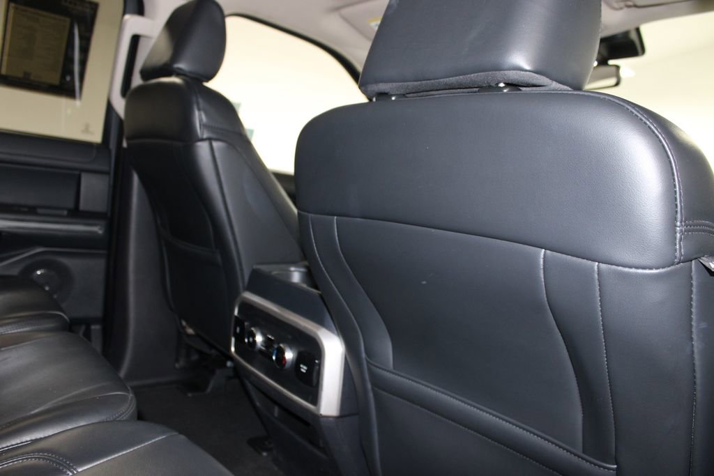 Used 2024 Ford Expedition Max XLT image 35