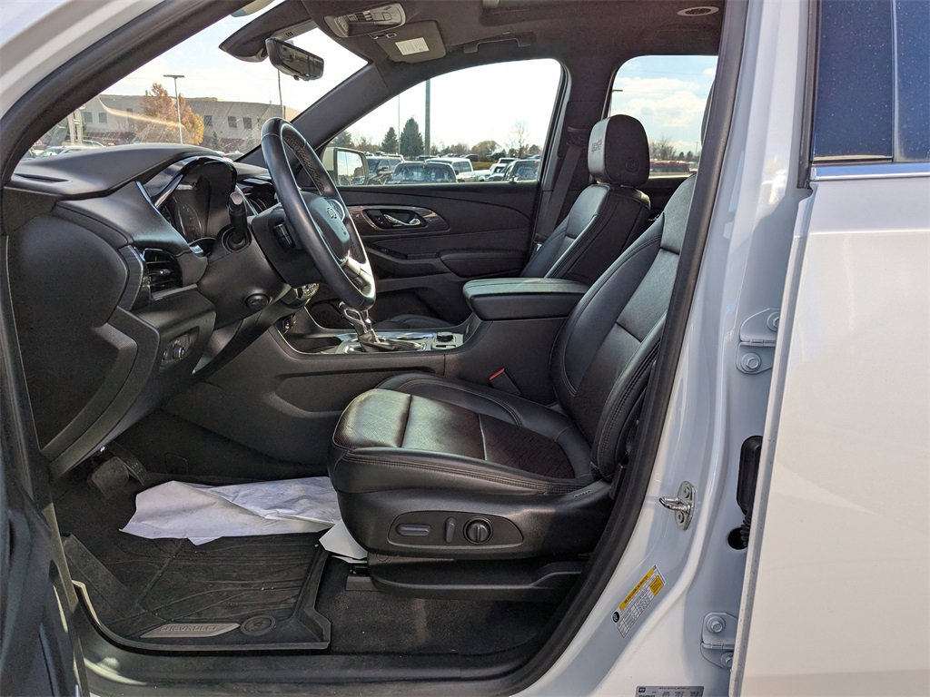 Used 2023 Chevrolet Traverse High Country w/ LPO, 'HIT The Road' Package image 12