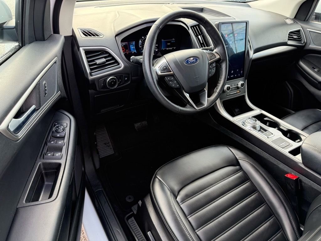 Used 2024 Ford Edge SEL image 14