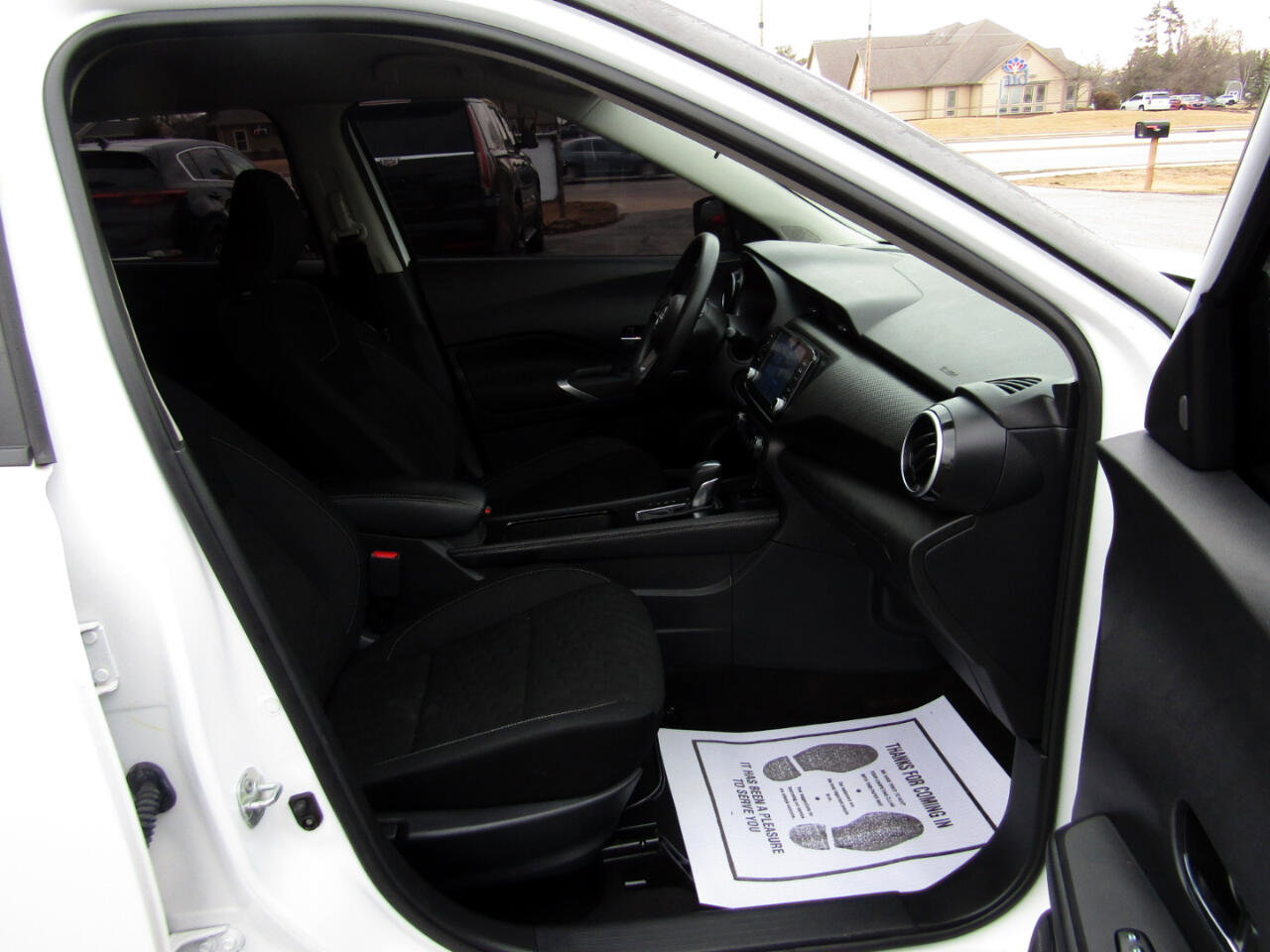 Used 2022 Nissan Kicks SV image 26