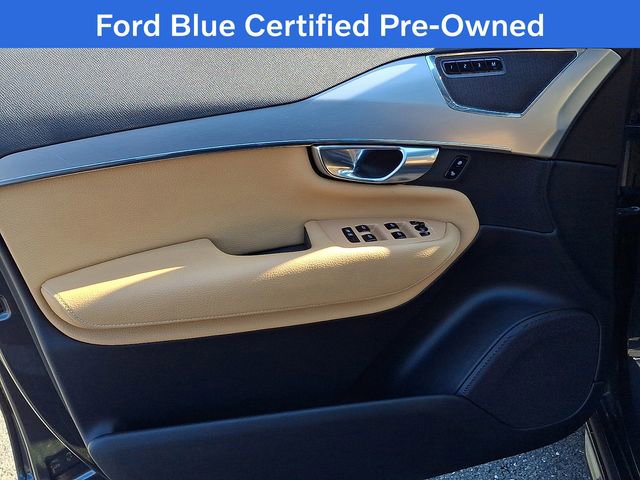 Used 2017 Volvo XC90 T5 Momentum w/ Vision Package image 14