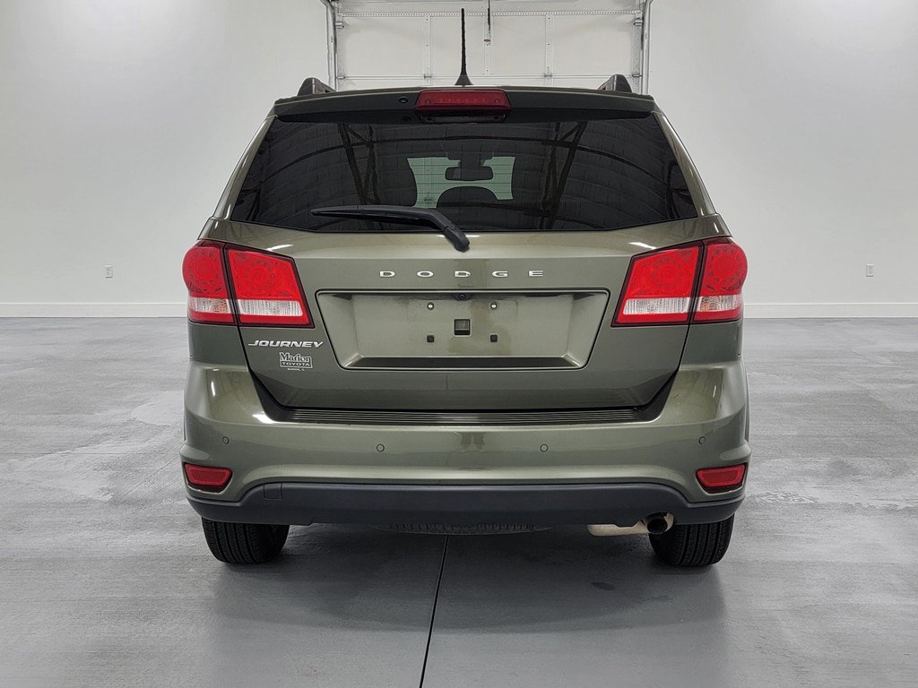 Used 2019 Dodge Journey SE FWD image 7