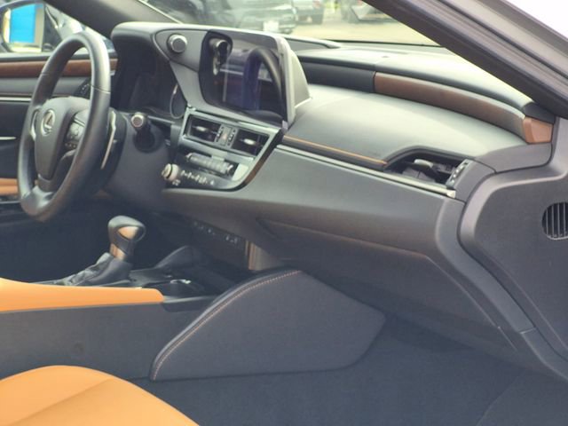 Used 2025 Lexus ES 350 w/ Premium Package image 23