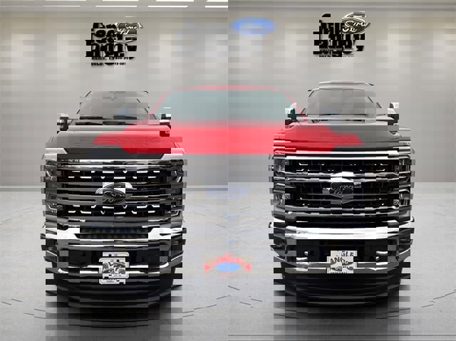 Used 2023 Ford F250 Lariat w/ Chrome Package image 2