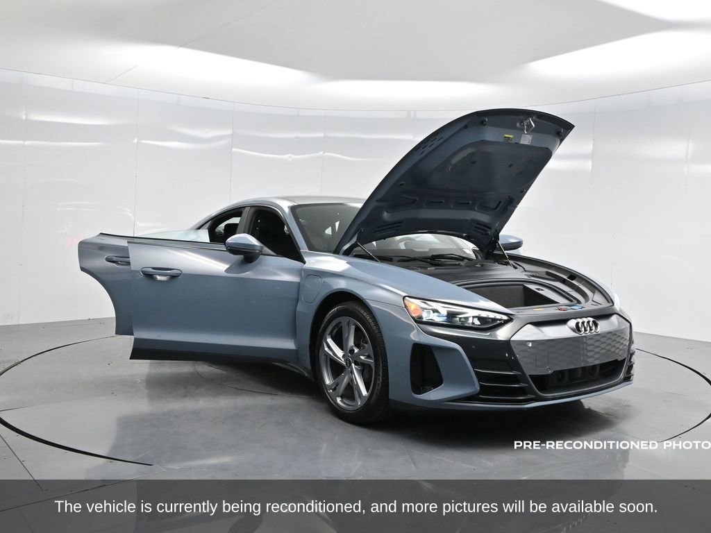 Used 2022 Audi e-tron GT Premium Plus image 46