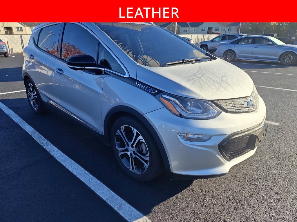 Used 2020 Chevrolet Bolt Premier w/ Infotainment Package FWD image 3