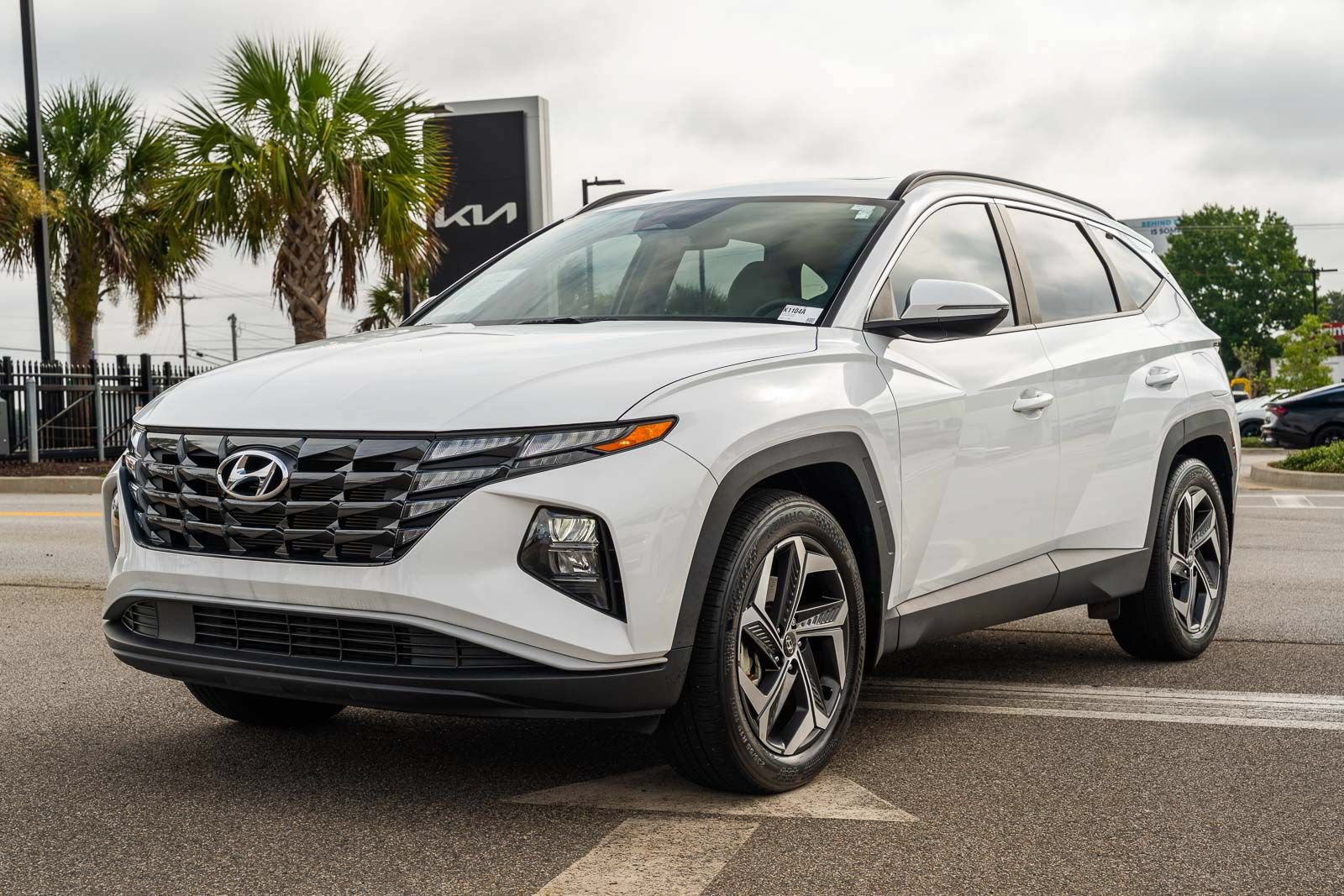 Used 2023 Hyundai Tucson SEL w/ Convenience Package FWD image 3