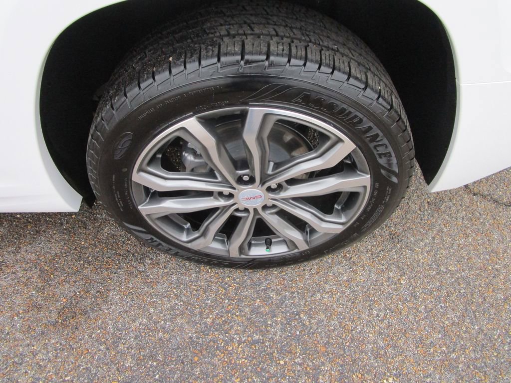 Used 2020 GMC Terrain Denali w/ Denali Premium Package image 16